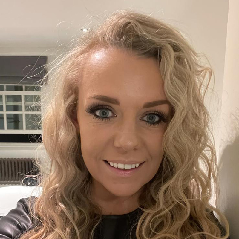 Jenny - Independent Senior Stylist